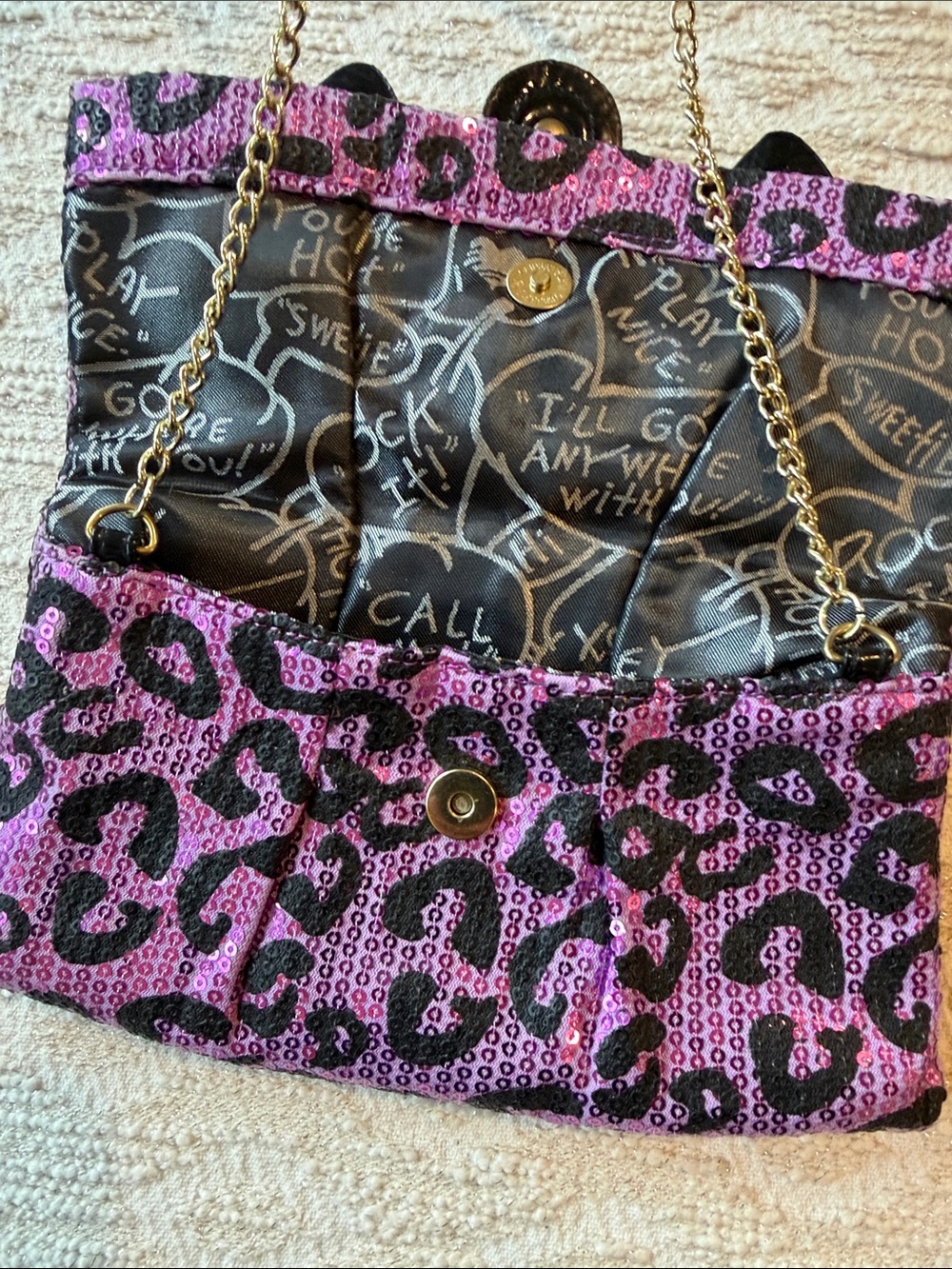 Betsey Johnson Sequin Leopard Print Chain Crossbody Bag with Front Bow Detail - Picture 7 of 10